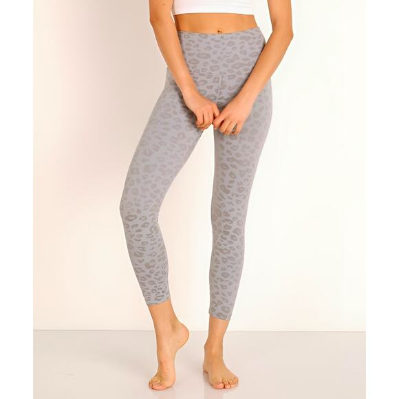 Beyond Yoga Leopard Animal Print 7/8 High Waist Leggings Gray Size XS - Picture 1 of 5